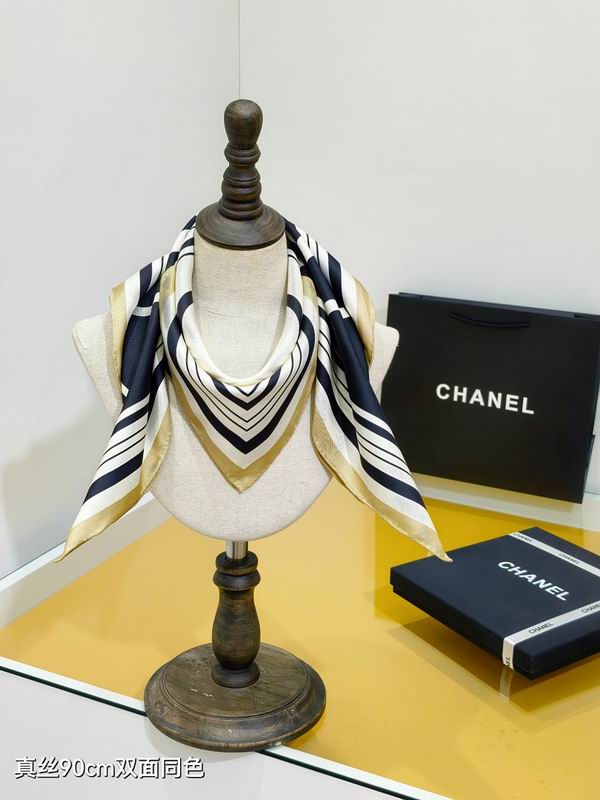 Chanel silk scarf hm03